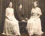 Franks children Margaret, Rupert and Marjorie